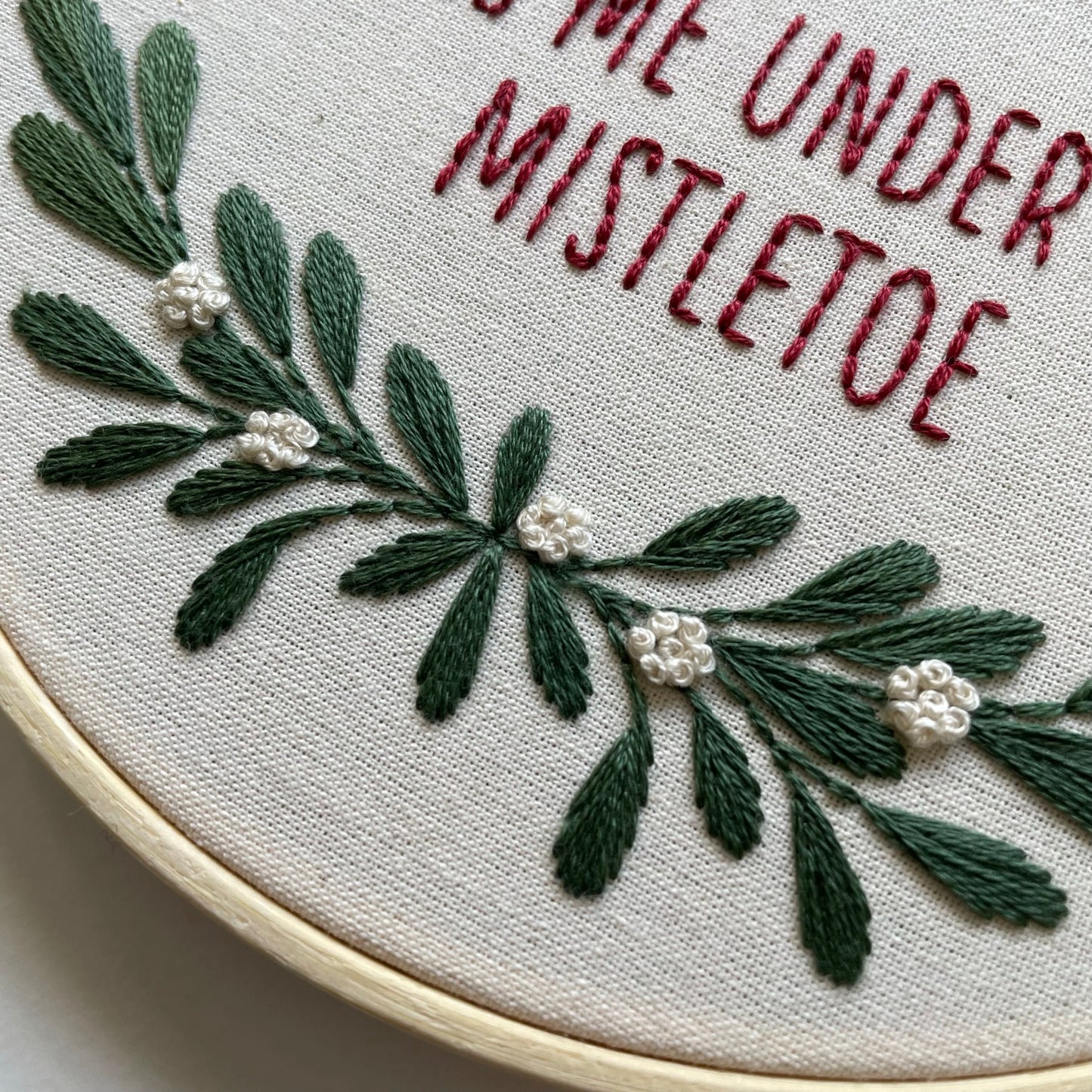 Christmas Mistletoe Kisses Digital Pattern